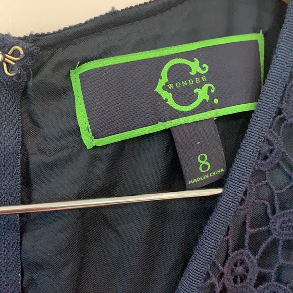 C. Wonder Lace Dress - Picture 4 of 5